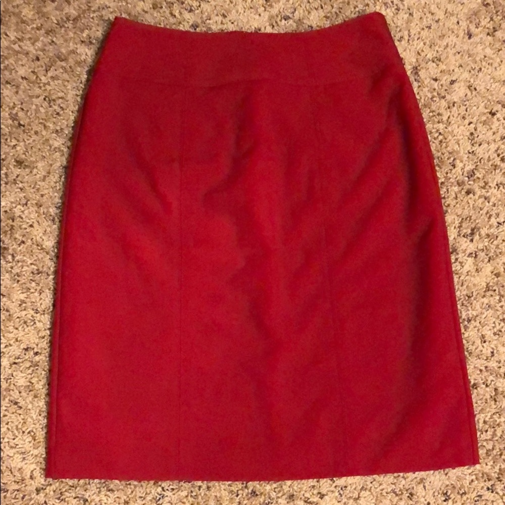 Worthington Size 4 Red Lined Pencil Skirt